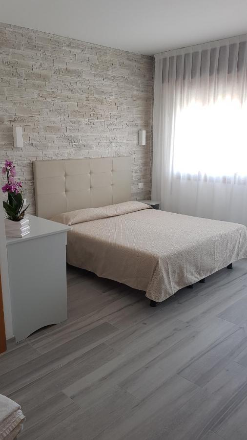 Albergo Paris Соттомарина Экстерьер фото