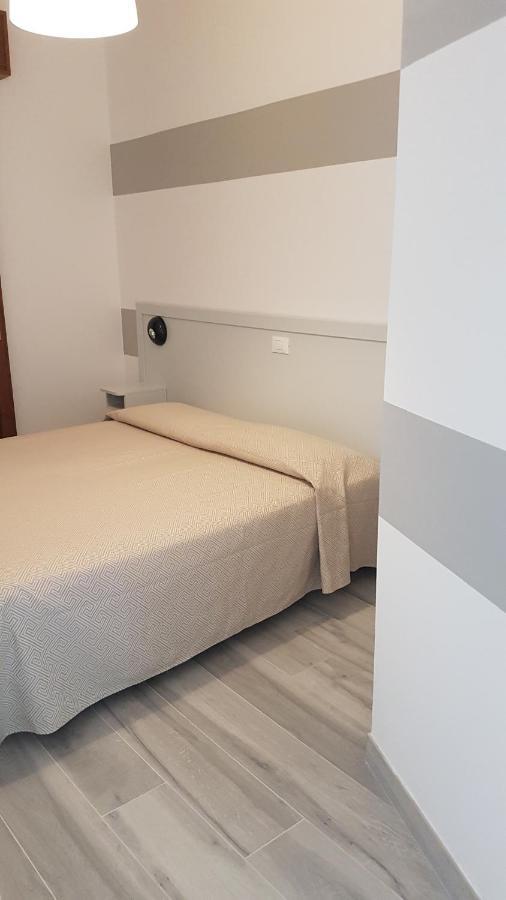 Albergo Paris Соттомарина Экстерьер фото