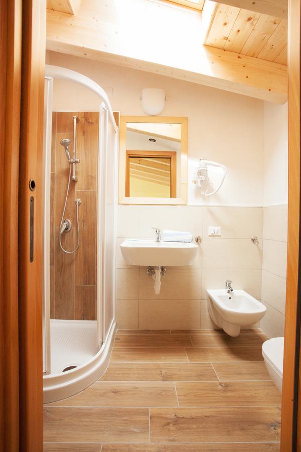 Albergo Paris Соттомарина Экстерьер фото